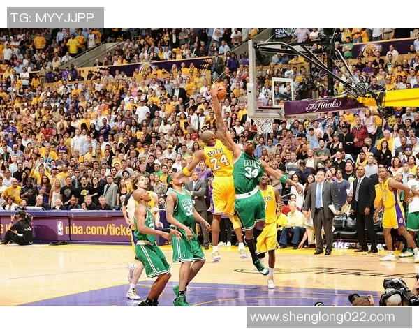 2010年NBA总决赛凯尔特人对湖人经典对决精彩回放与赛后分析