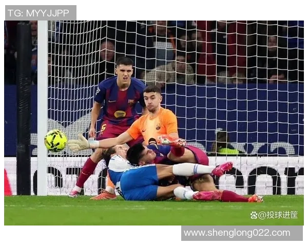 巴萨主场迎战西班牙人激情对决三月末的德比战引发球迷热议